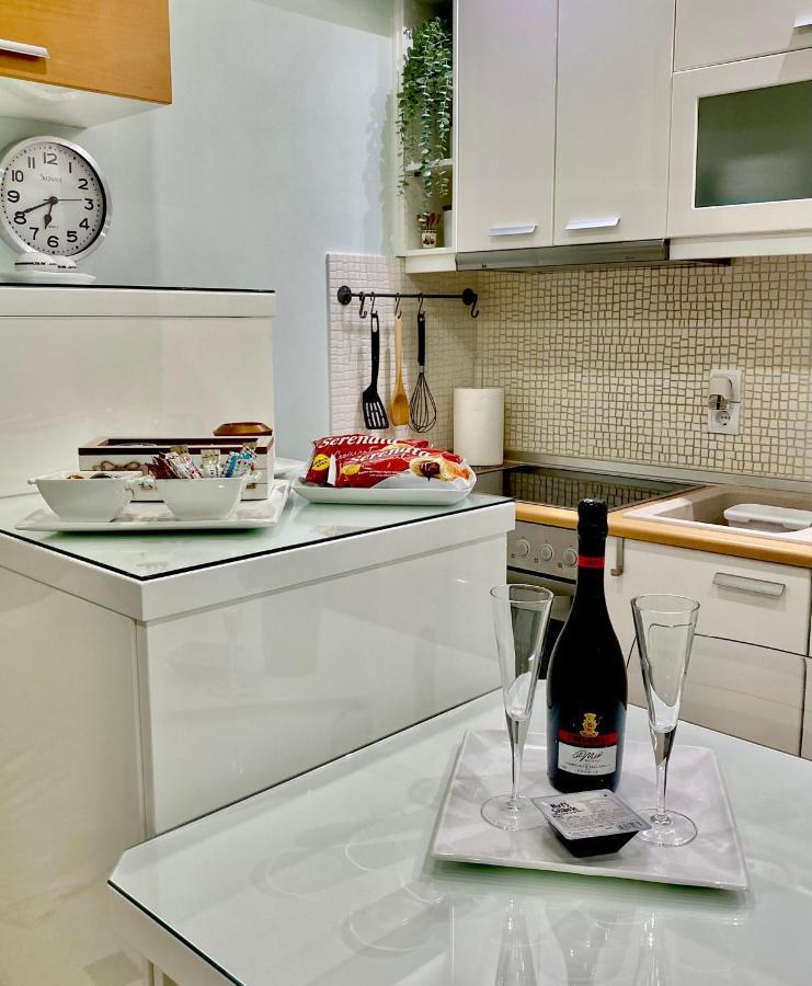 Airport Tk Luxury Home Артемида Екстериор снимка